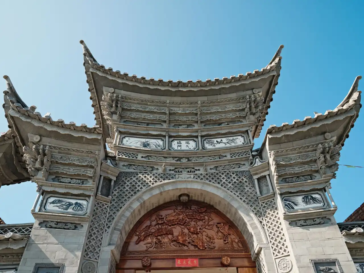 2024年工业设备市场趋势：采样机与机电设备配套选型要点